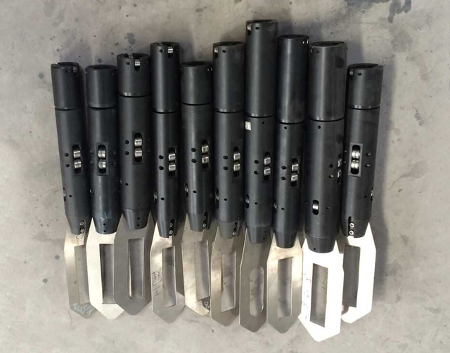 מכונות תיוג שרוול מרכזי.jpg