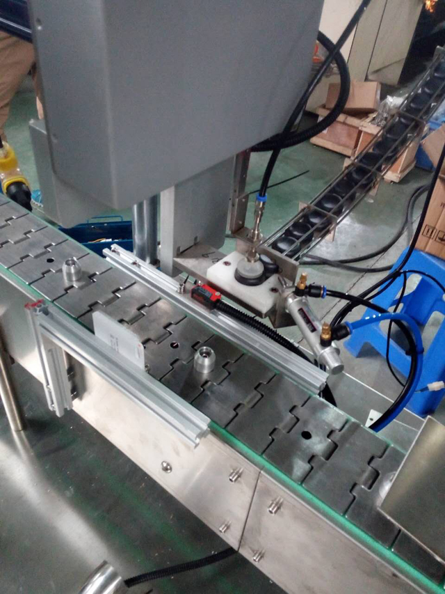 caps רובוט האכלה pictures.jpg