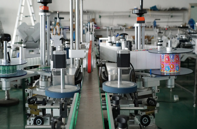 דו צדדי תיוג machinery.jpg