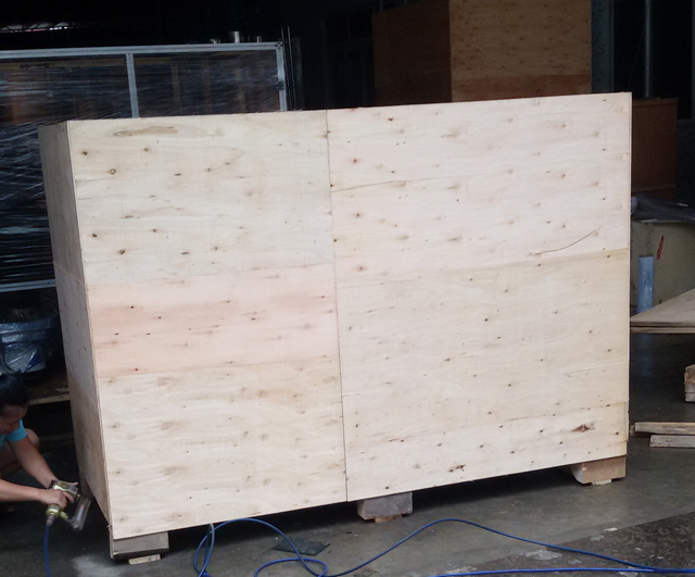 אריזת מכונות ל-6 ראשים מוצף מילוי line.jpg