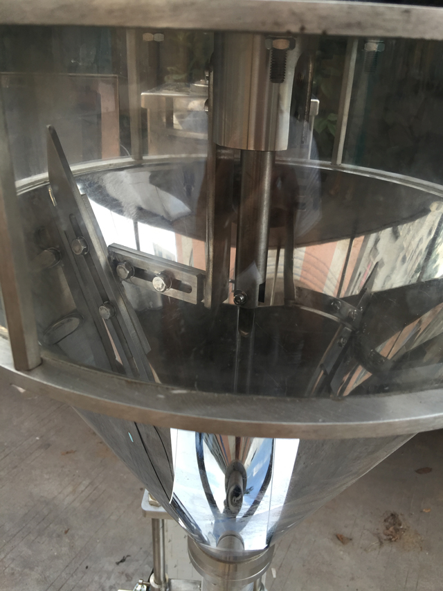 מכונה חדשה למילוי אבקה (1).jpg