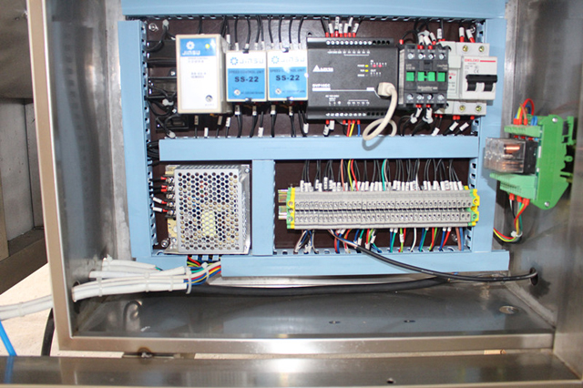 בתוך בקבוקים unscrambler.jpg