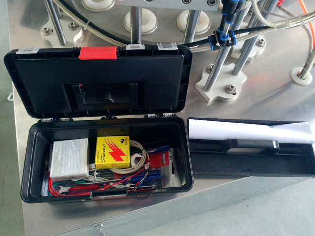 tools boxes for filling sealing machines כלים למכונות איטום למילוי צינורות.jpg