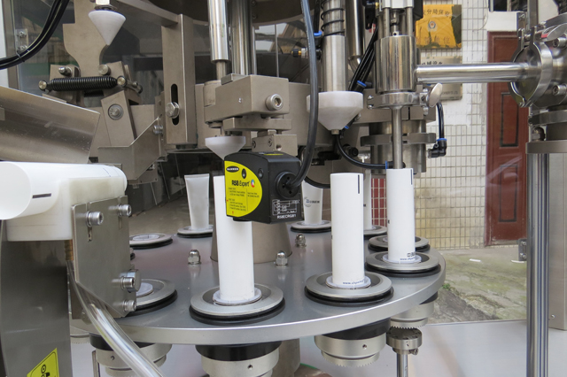 ציוד אוטם מילוי צינורות.jpg