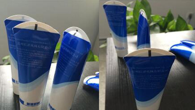 צינורות מעוקלים למילוי איטום ציוד.jpg