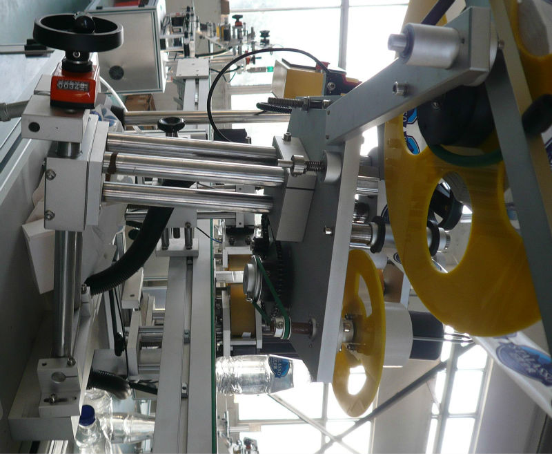 למעלה למטה צדדים כפולים מכונת הדבקה עצמית של תווית