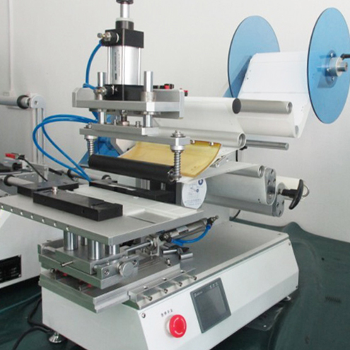 rolling labeling machine for plane surface objects מכונות תיוג גלגול למחצה אוטומטיות.
