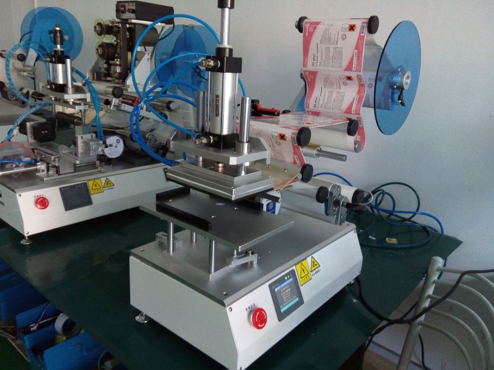 labeling machines מכונות תיוג שקיות מותאמות אישית עבור Jacob.jpg