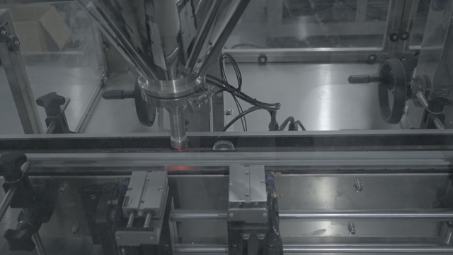 בורג מילוי אבקה.JPG