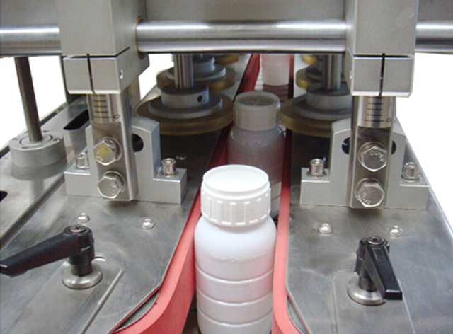 ציוד לכיסוי בורג.jpg