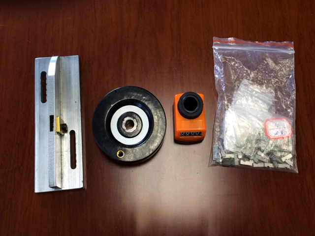 cutter mould for ultrasonic sealing machine MOULD&CUTTER למכונת איטום צינורות אולטרסאונד (1).jpg