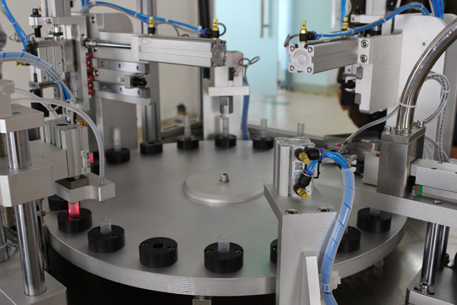 מכונת לחיצה למילוי automatic.jpg