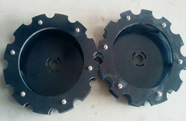 כובעים לכיסוי מכונות.jpg