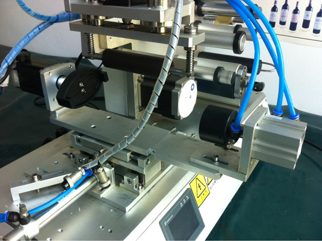 מכונות תיוג ראש תיוג .jpg