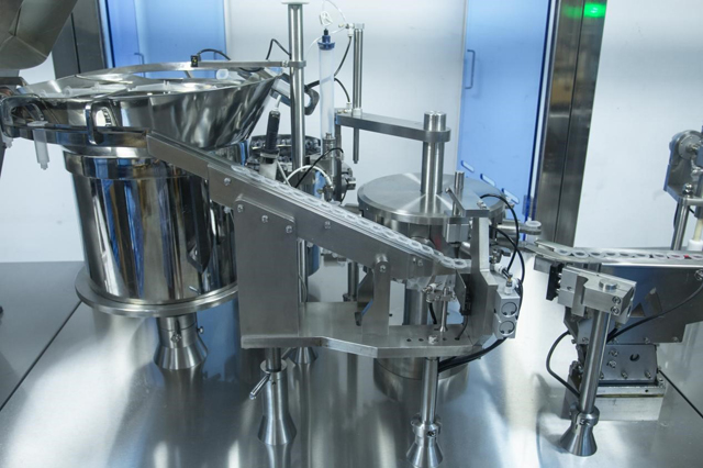 קו מילוי מזרקים (1).jpg