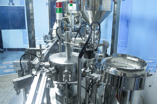 קו מילוי מזרקים (3).jpg