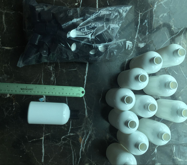 דגימות בקבוקים אנדרו סטון 20160504 (5).jpg