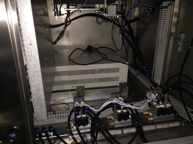 tubes filling sealing machine קופסאות חשמליות למילוי צינורות ציוד איטום.jpg