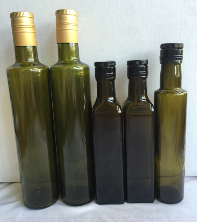 גדלים שונים של bottles.jpg