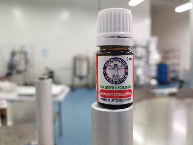 בקבוקי שמן אתרים.jpg