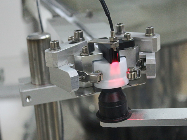 מכסת מכונות בפרטים.jpg