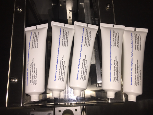 tubes samples filling sealing samples final products דגימות צינורות מילוי sealer.jpg