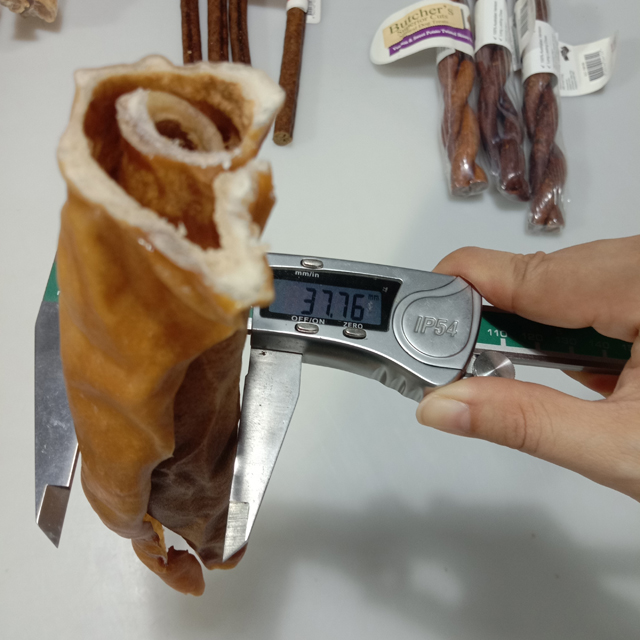 דגימות מזון לכלבים עבור labeling.jpg