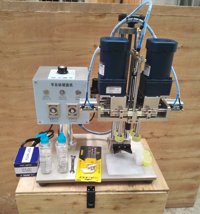 מכונת מכסה בורג.jpg