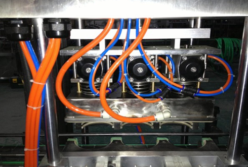 מכסת ואקום ראשים חלק קרוב shot.jpg