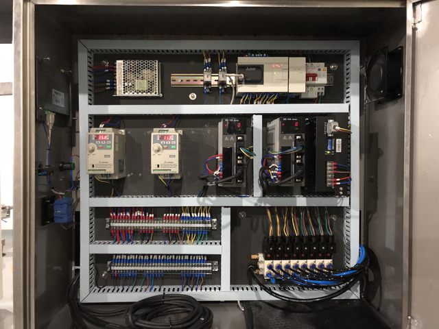 לוח חשמלי.JPG